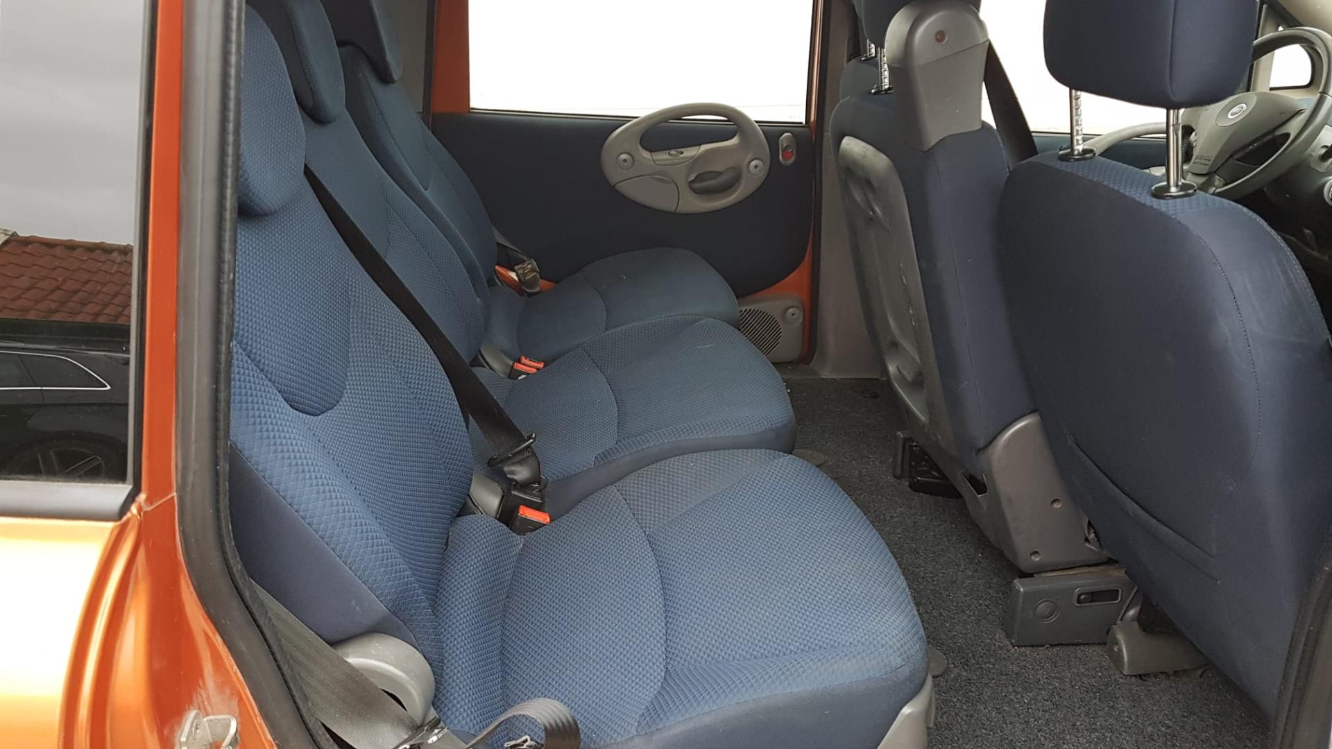 fiat-multipla-image10.jpg