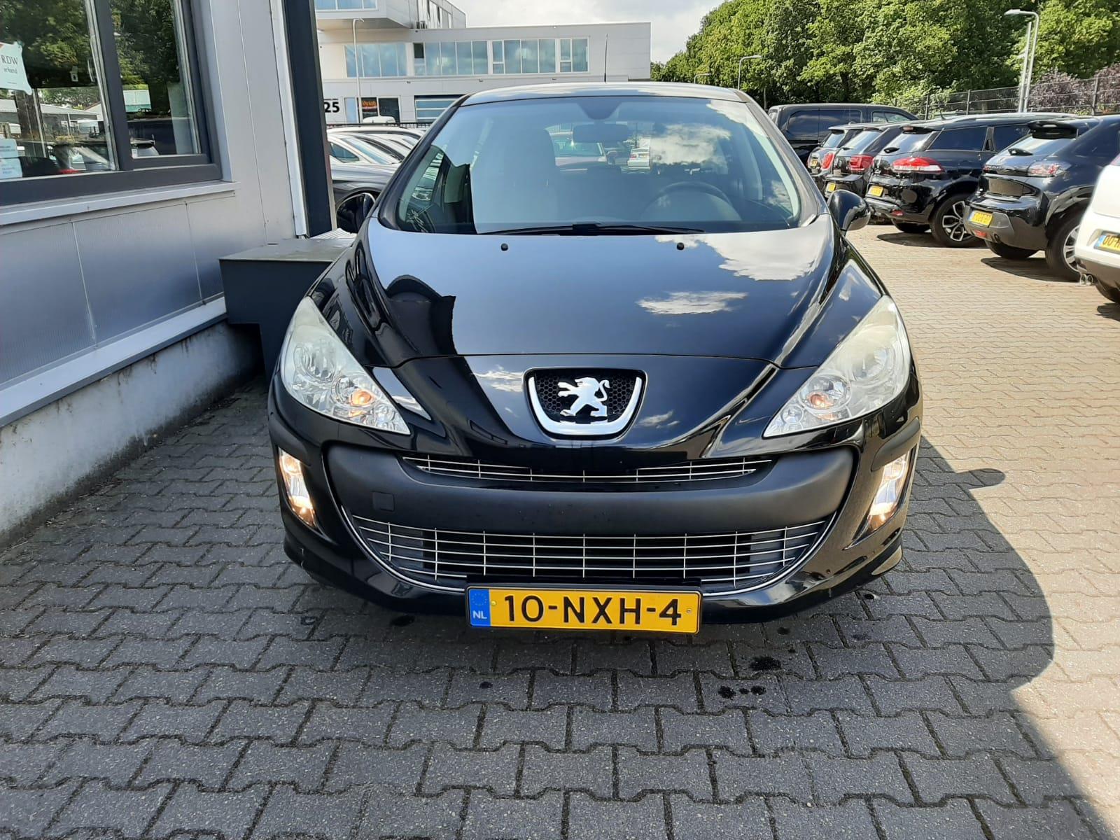 peugeot-308-image3.jpg