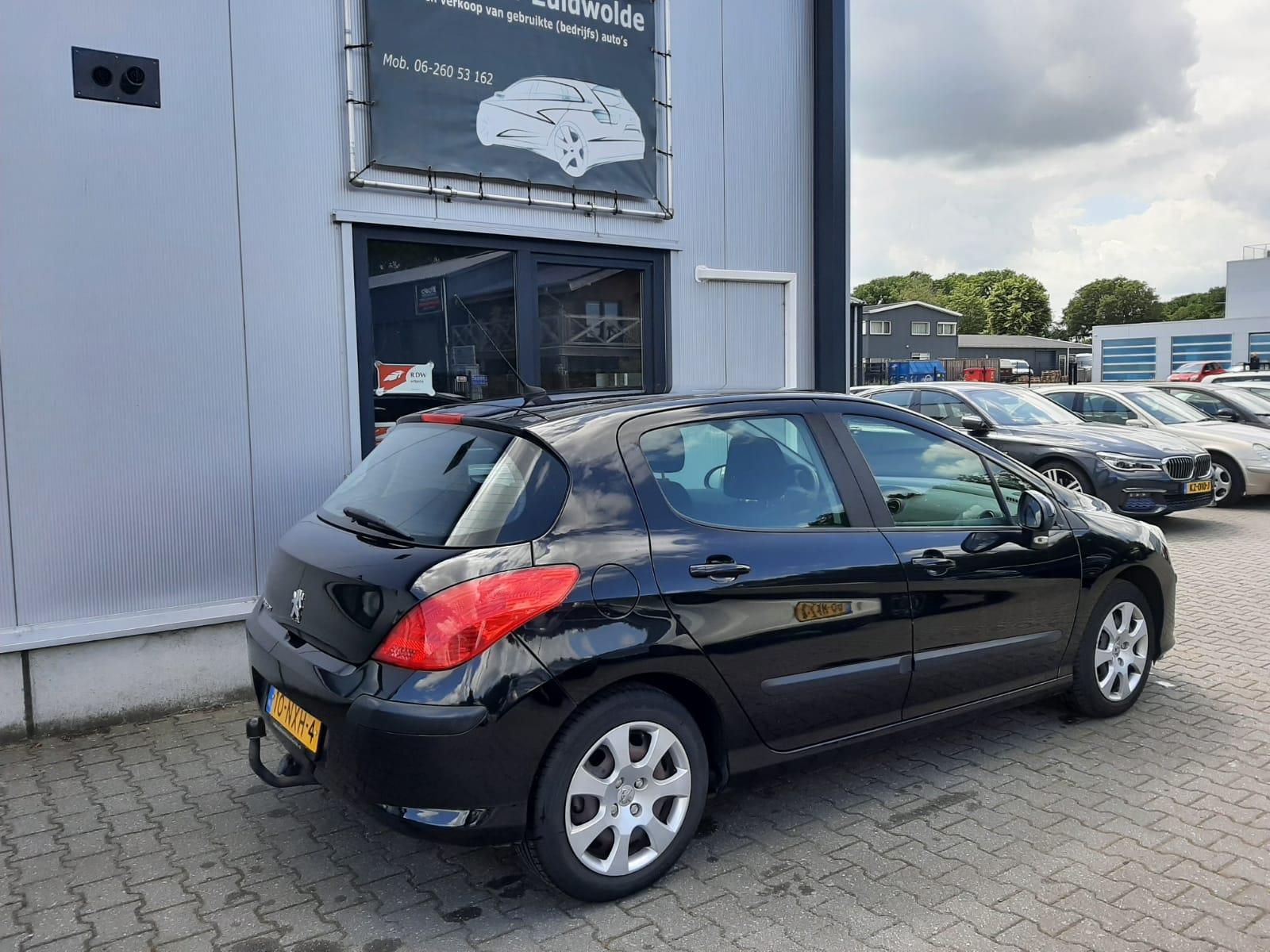 peugeot-308-image5.jpg