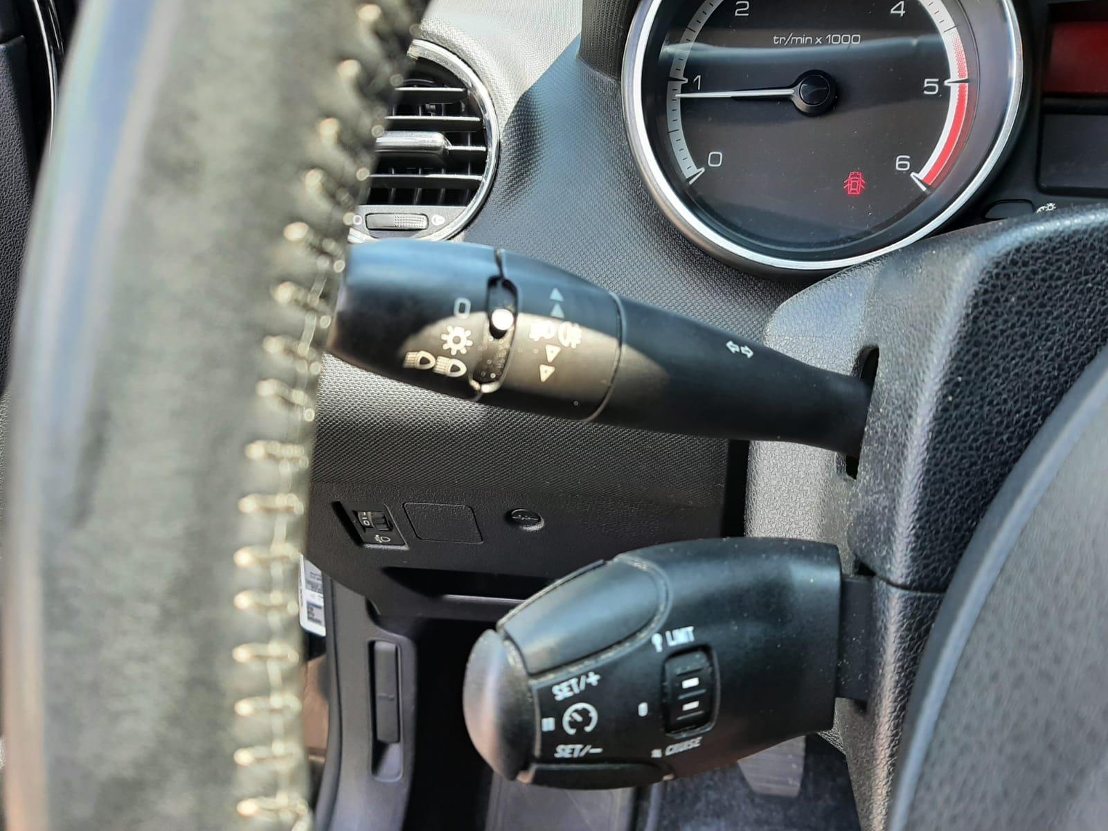 peugeot-308-image9.jpg