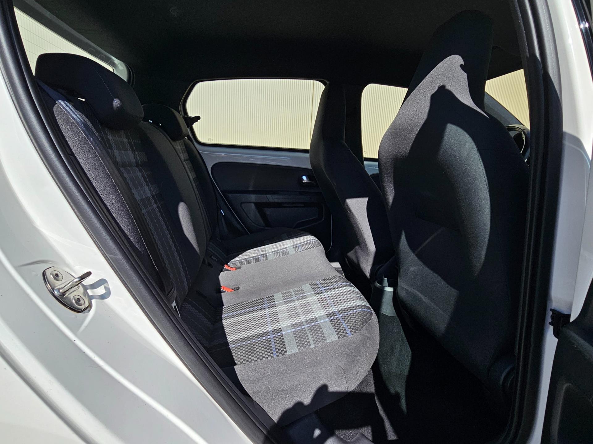 volkswagen-up!-image10.jpg