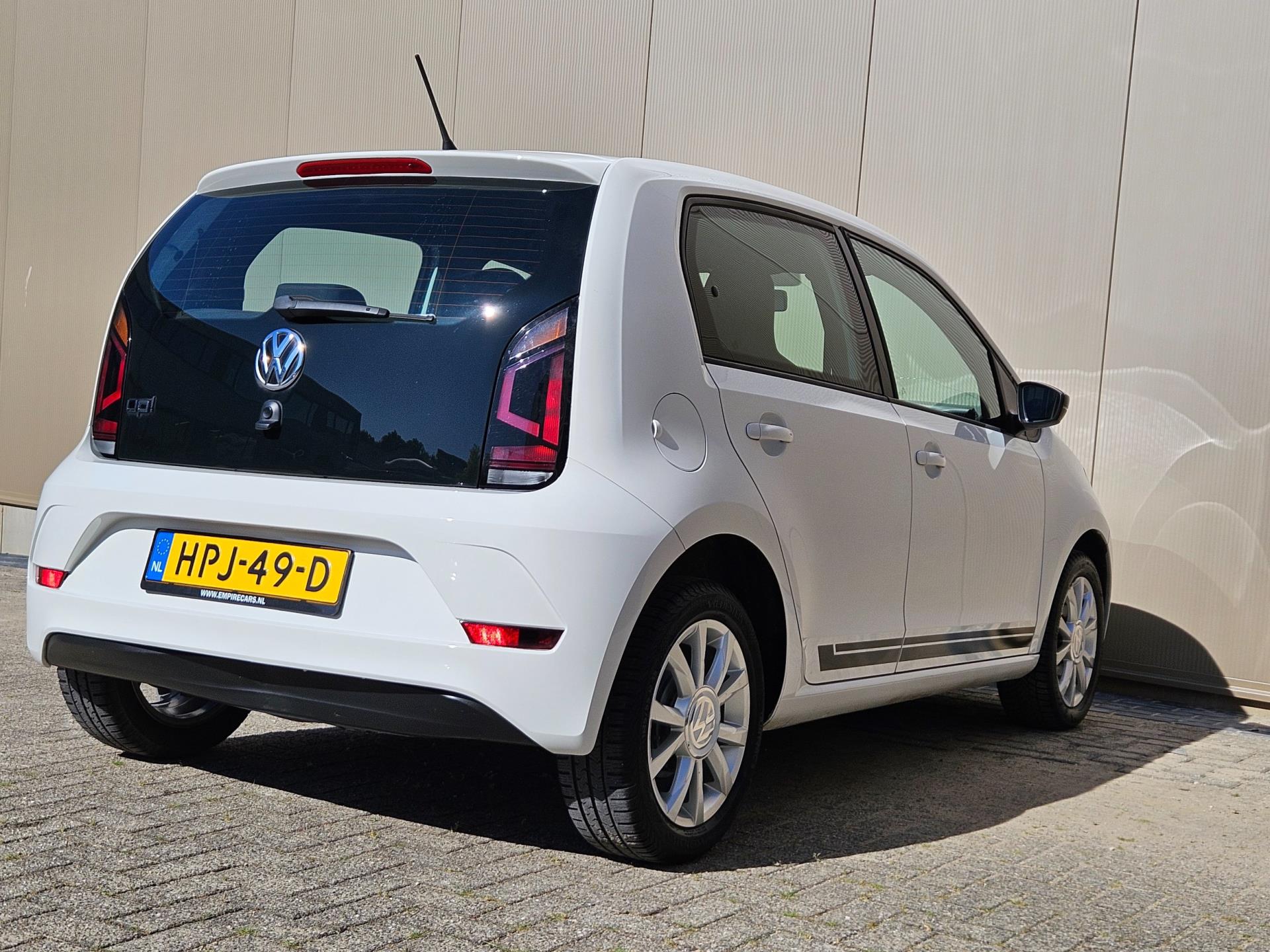 volkswagen-up!-image4.jpg