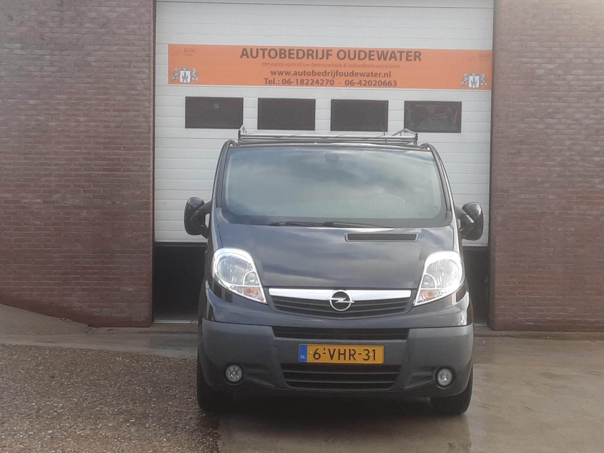 opel-vivaro-image5.jpg
