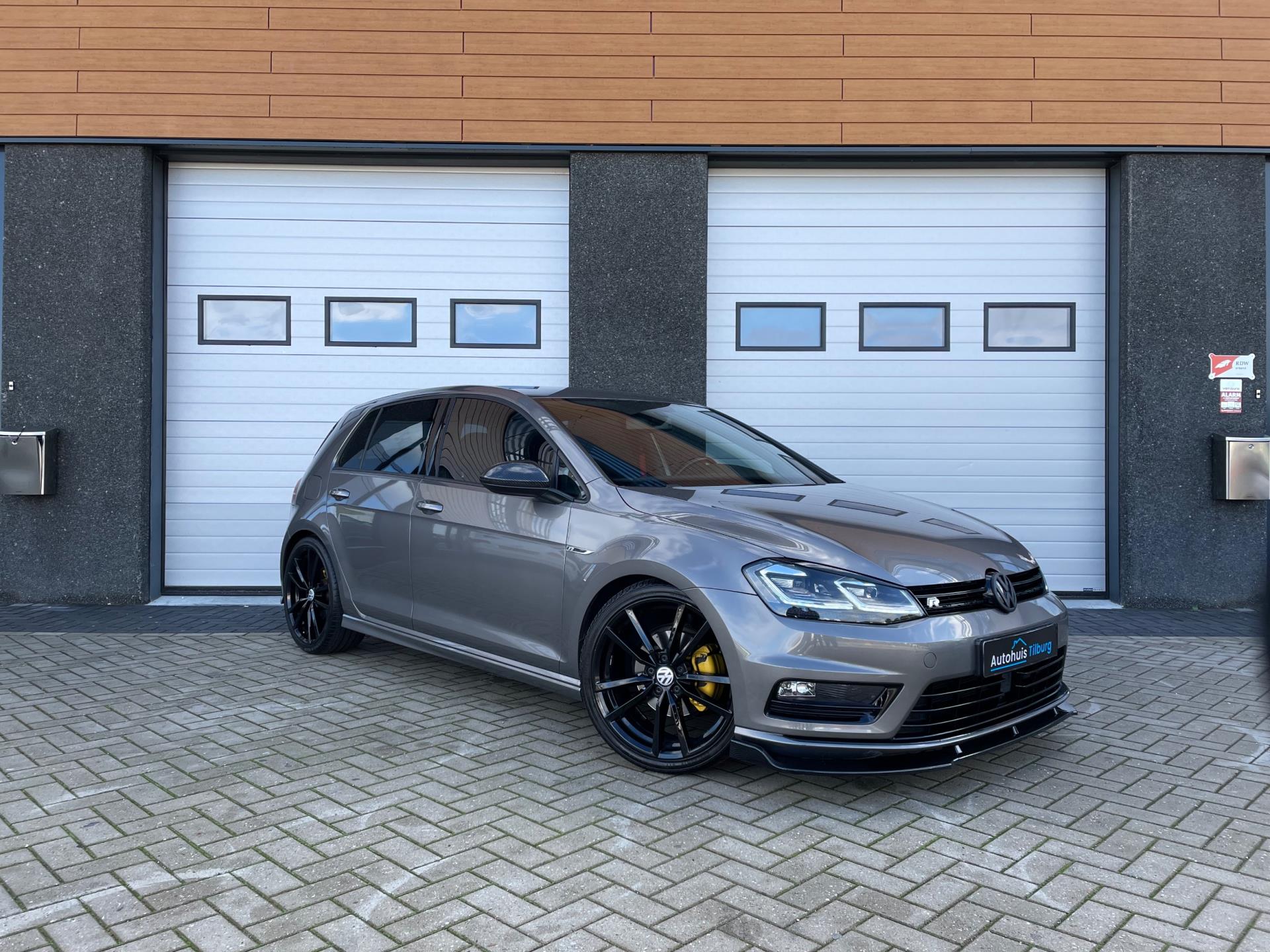 volkswagen-golf-image3.jpg
