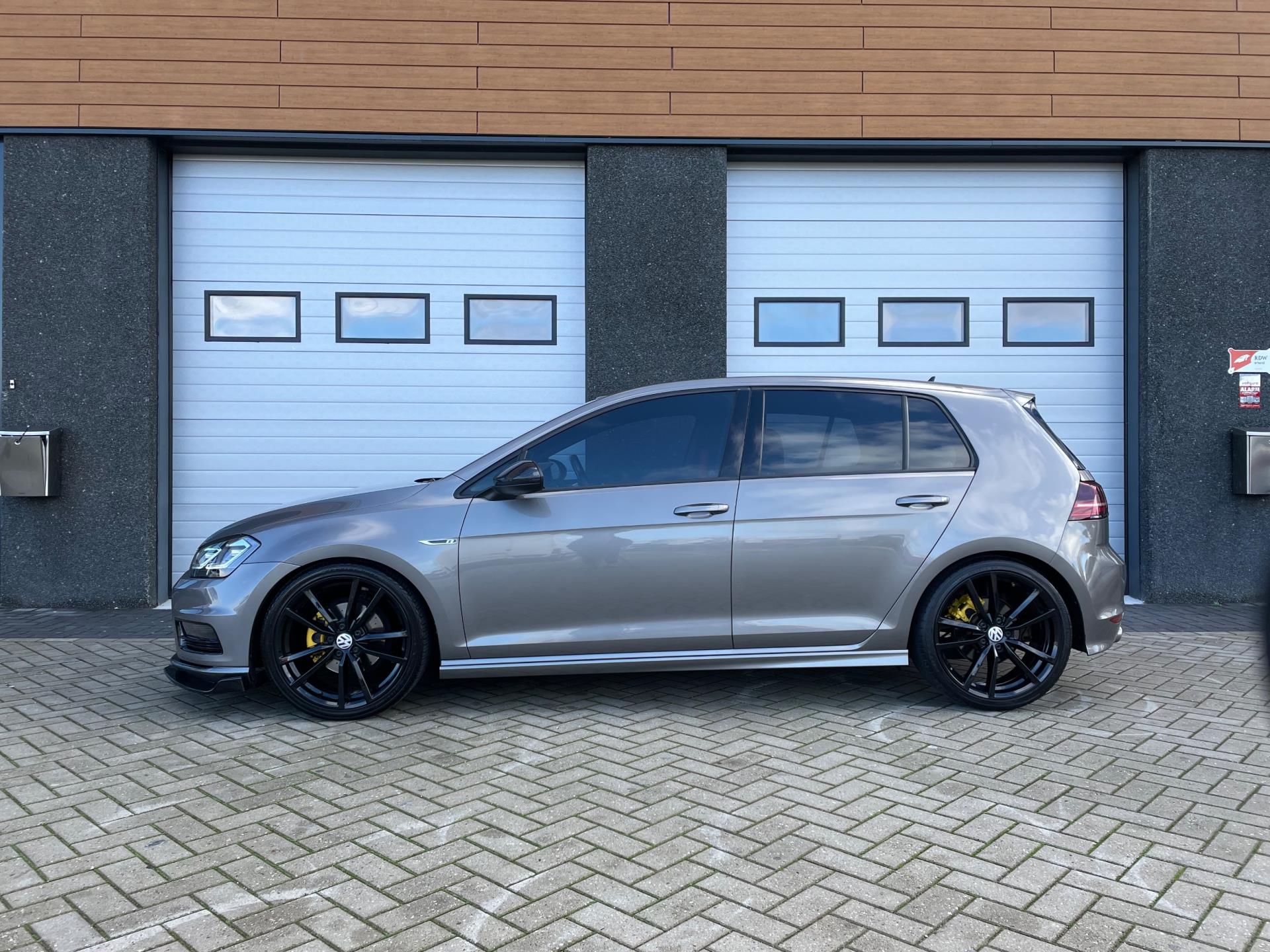 volkswagen-golf-image4.jpg