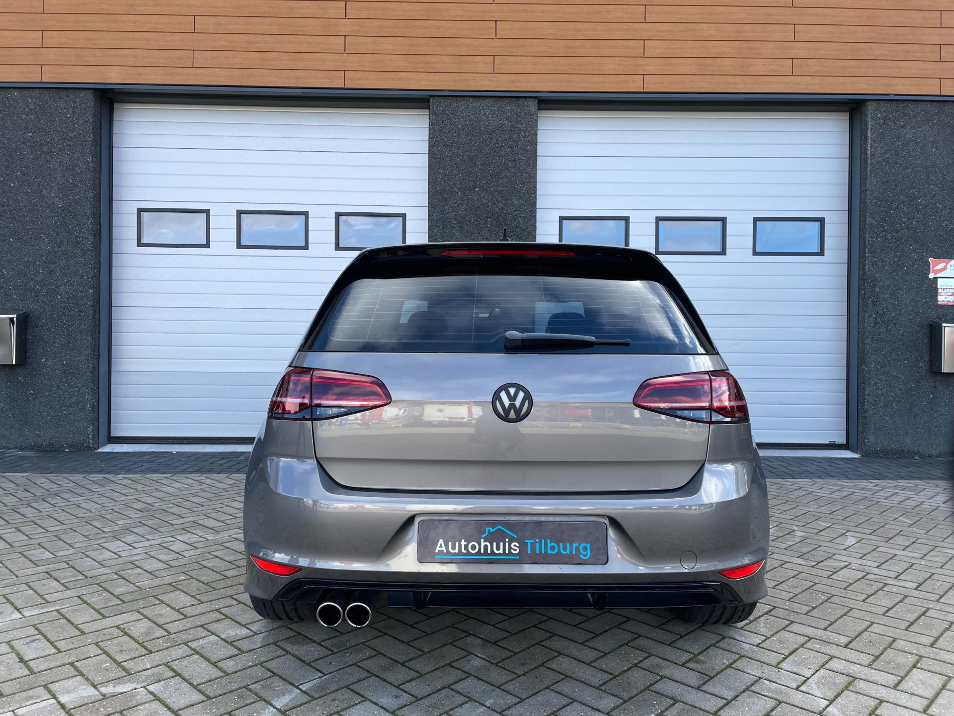 volkswagen-golf-image6.jpg
