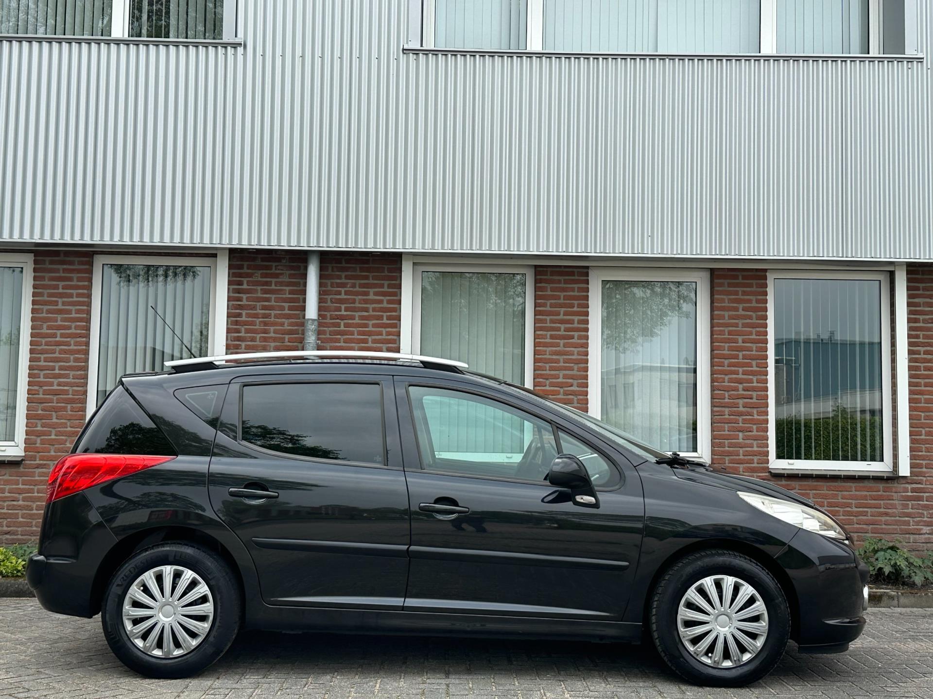 peugeot-207-image6.jpg