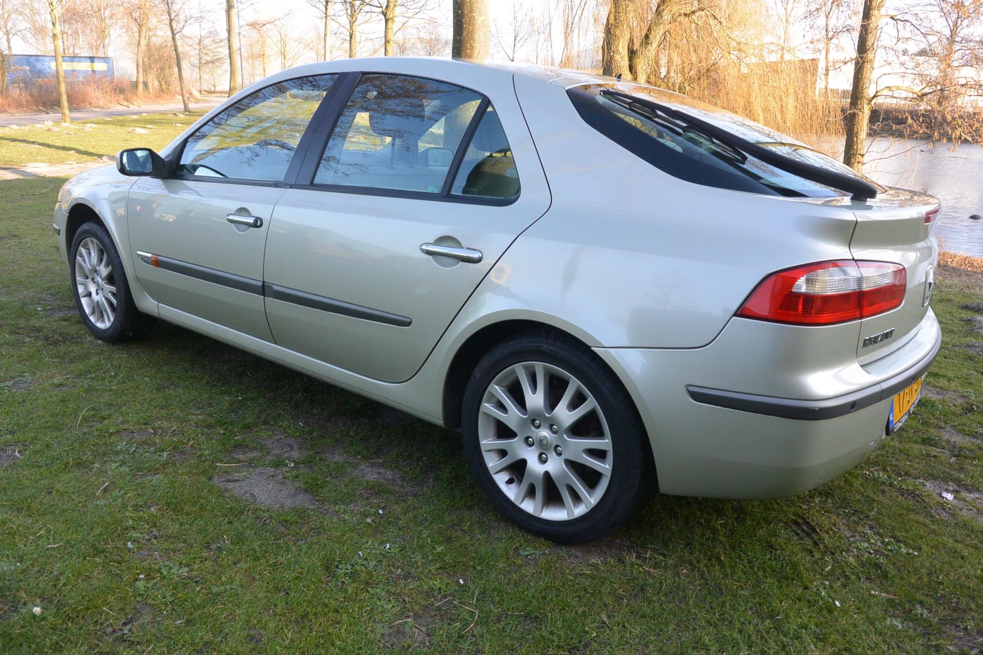 renault-laguna-image4.jpg