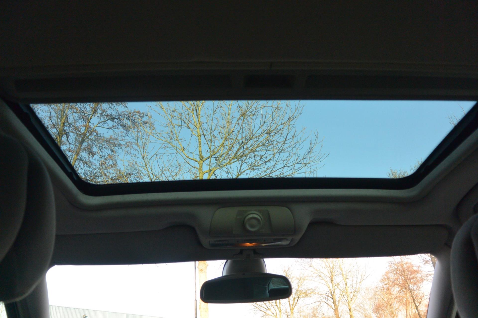 renault-laguna-image8.jpg