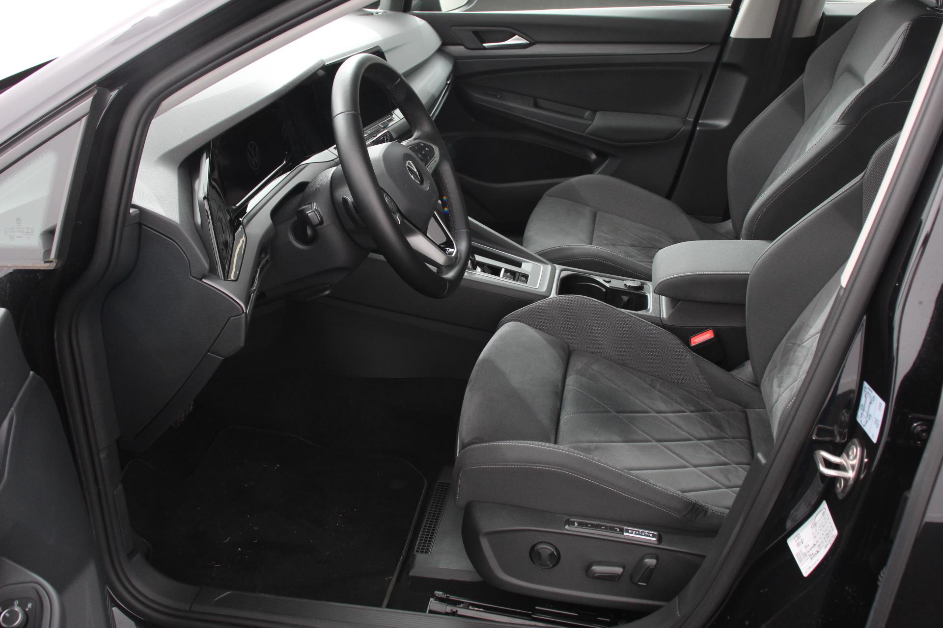 volkswagen-golf-variant-image10.jpg