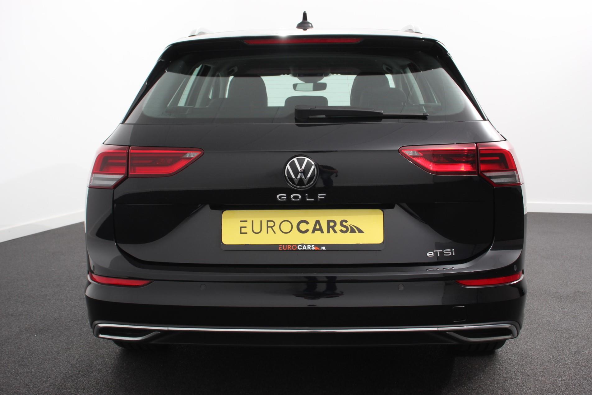 volkswagen-golf-variant-image5.jpg
