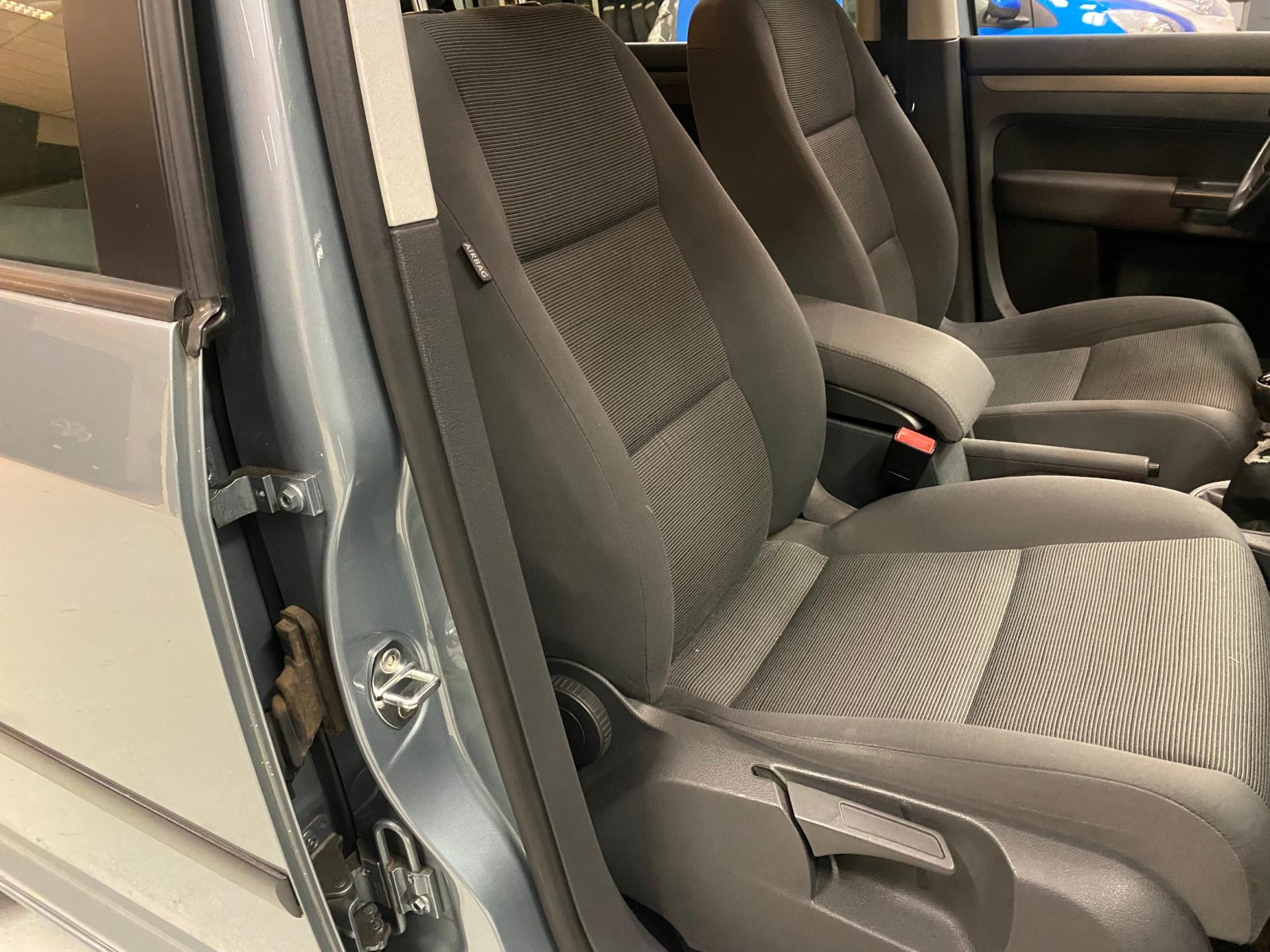 volkswagen-touran-image9.jpg