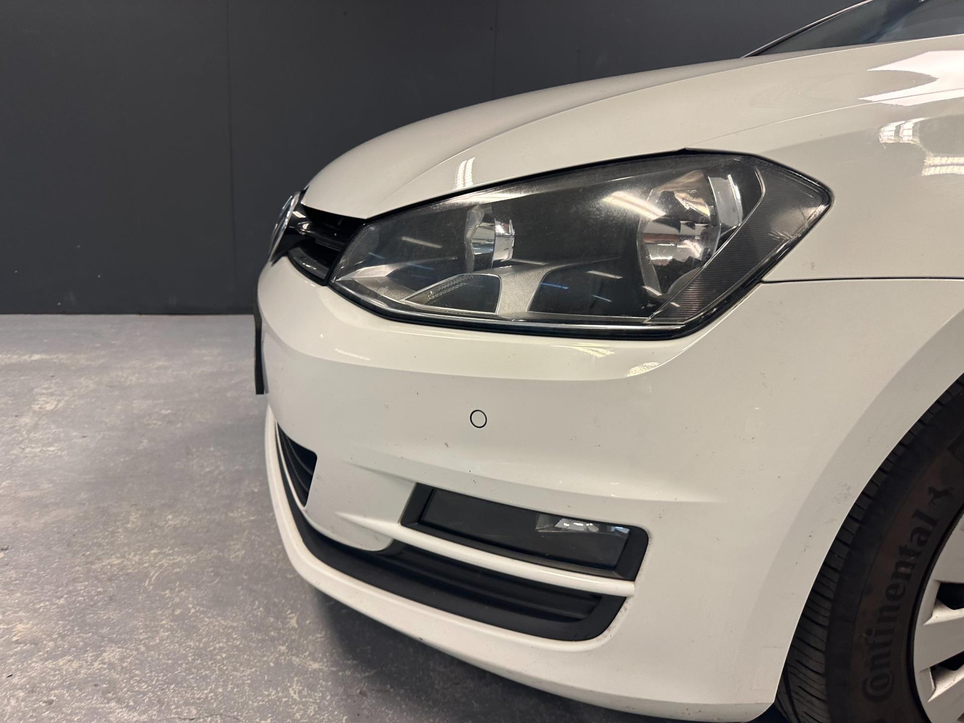 volkswagen-golf-variant-image4.jpg