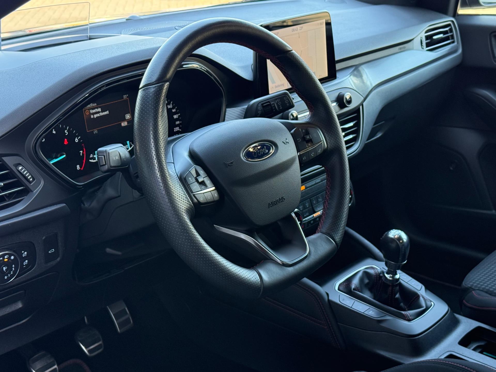 ford-focus-wagon-image8.jpg