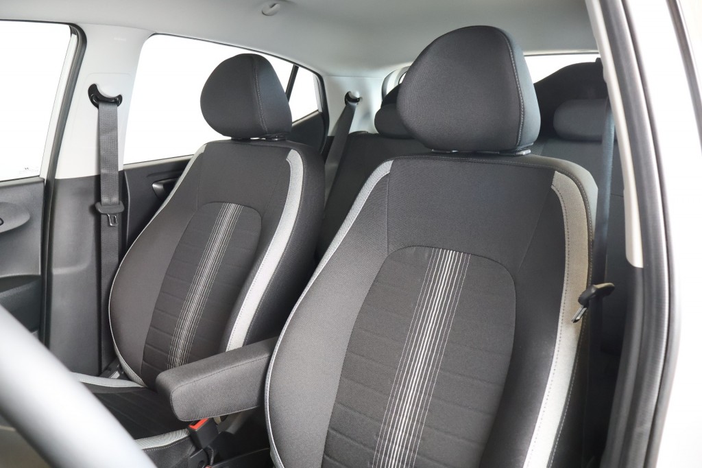 hyundai-i10-image7.jpg