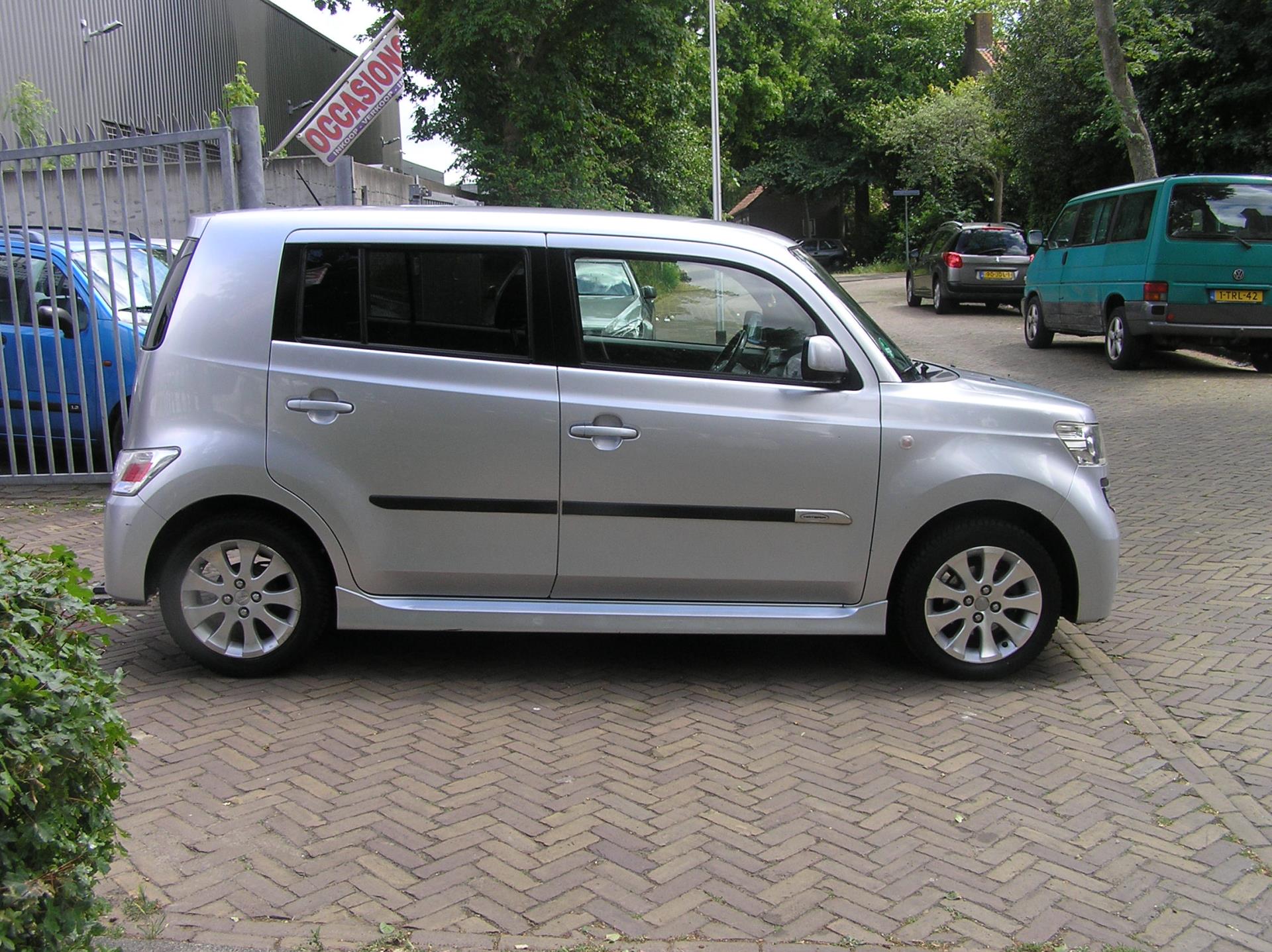 daihatsu-materia-image5.jpg