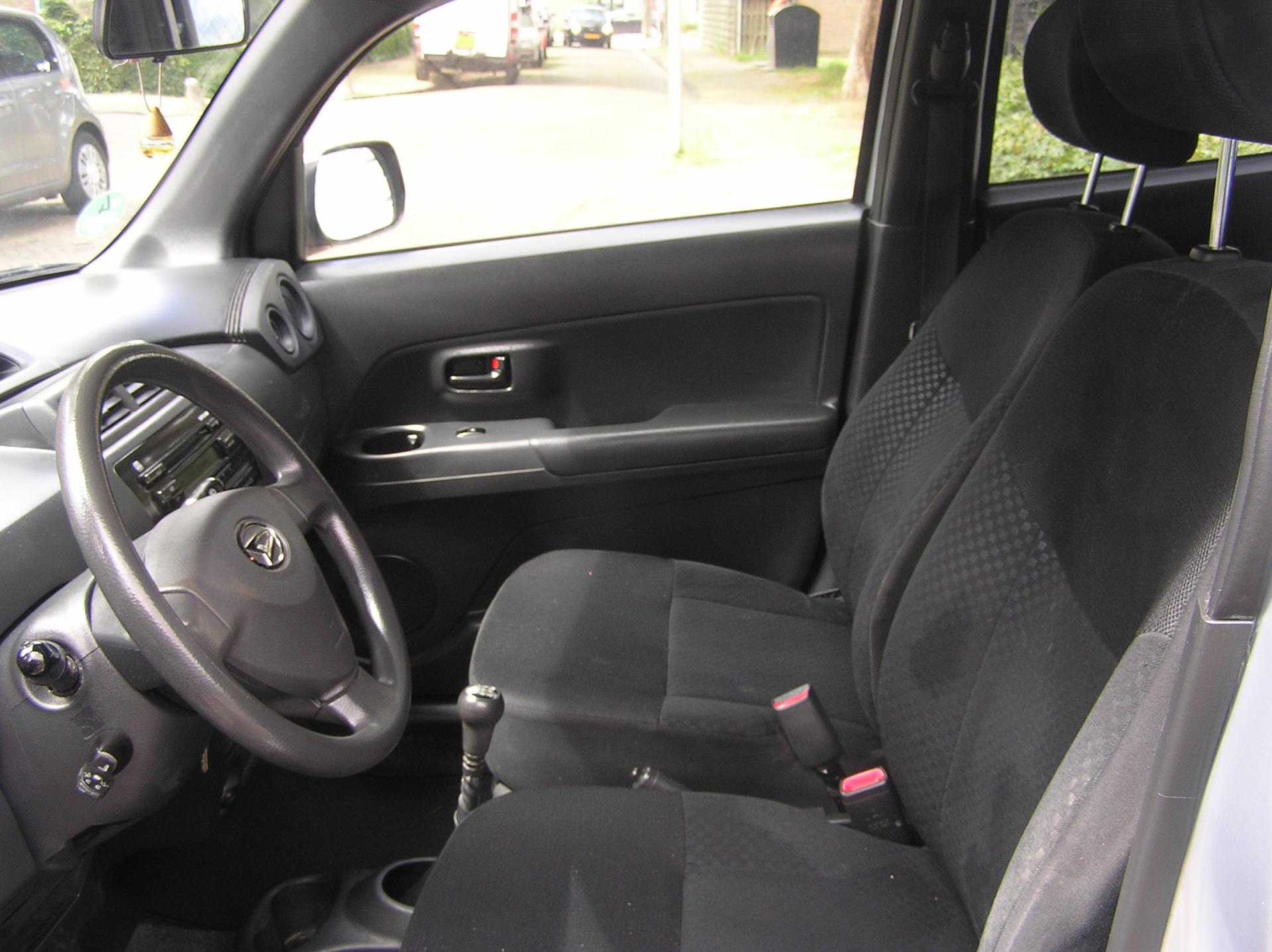 daihatsu-materia-image7.jpg