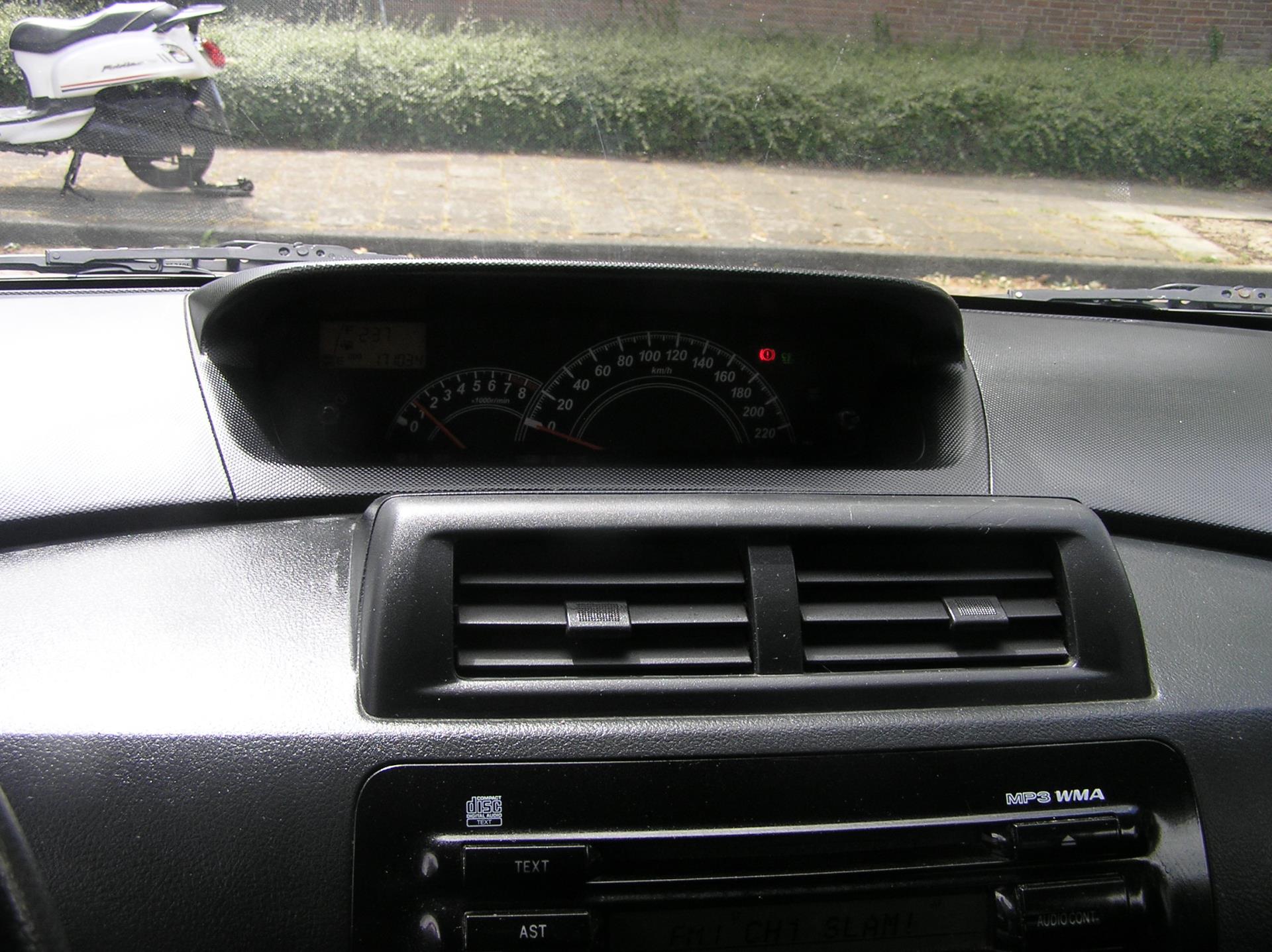 daihatsu-materia-image9.jpg