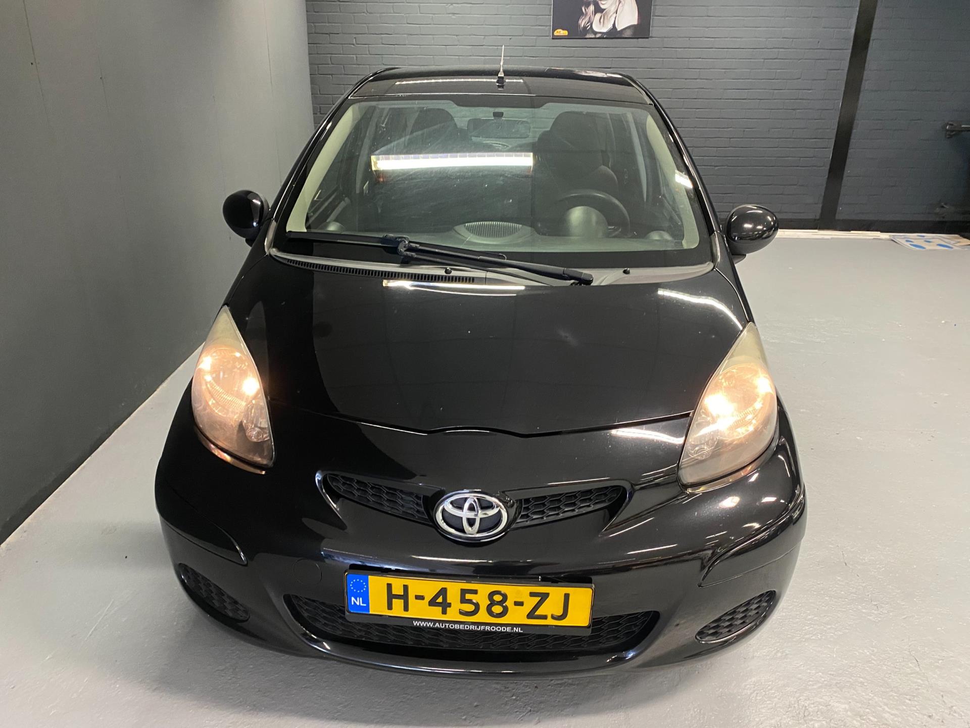 toyota-aygo-image4.jpg