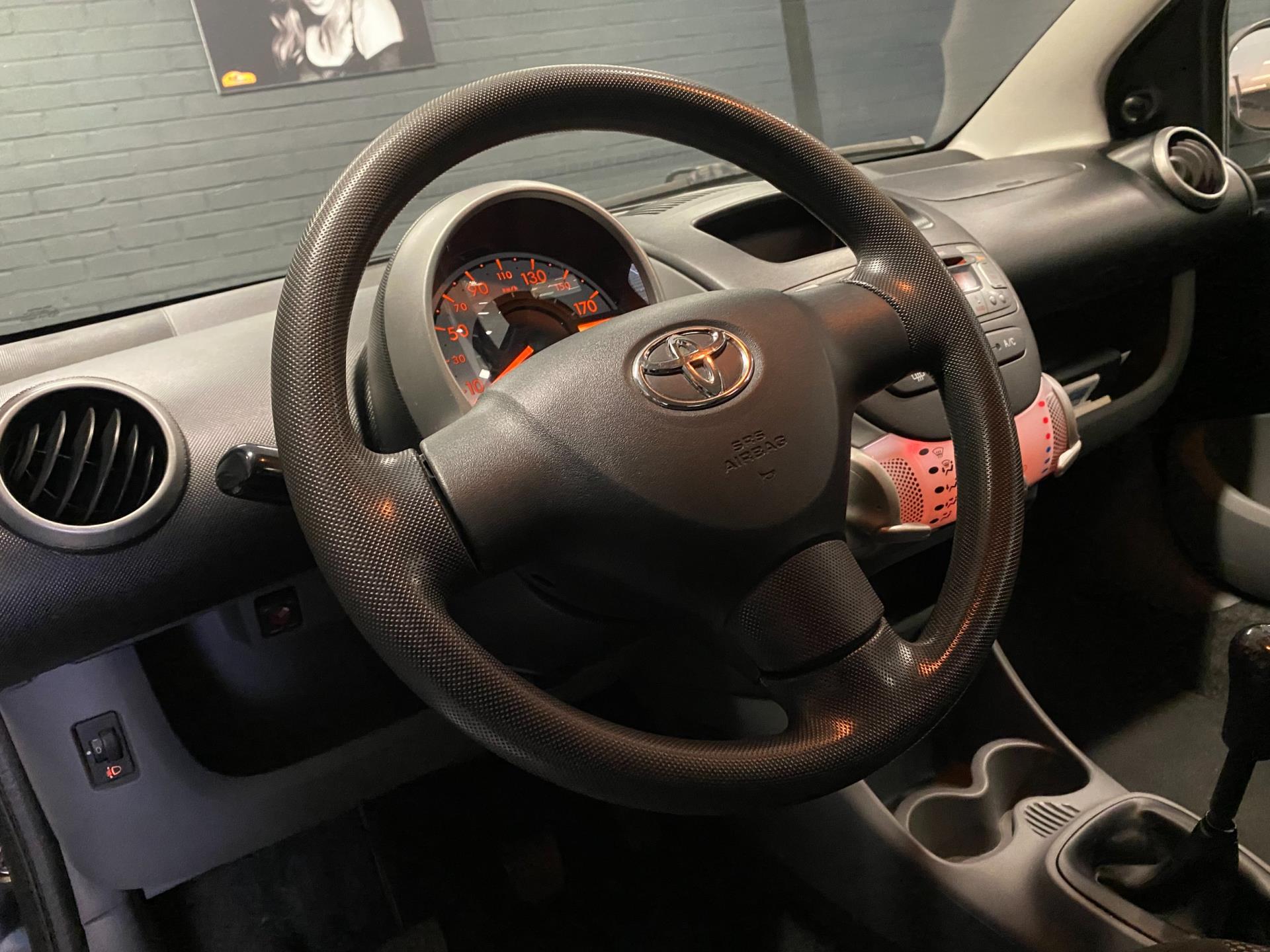 toyota-aygo-image8.jpg