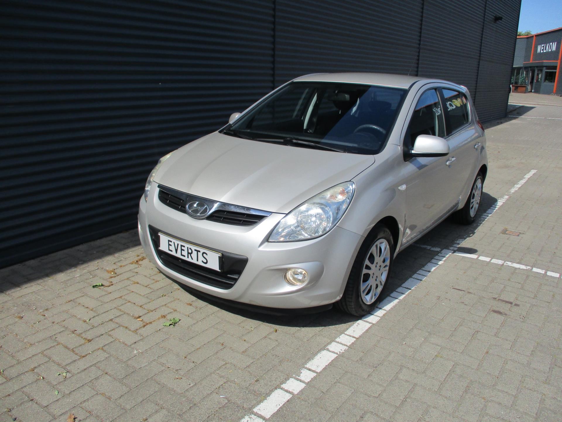 hyundai-i20-image4.jpg