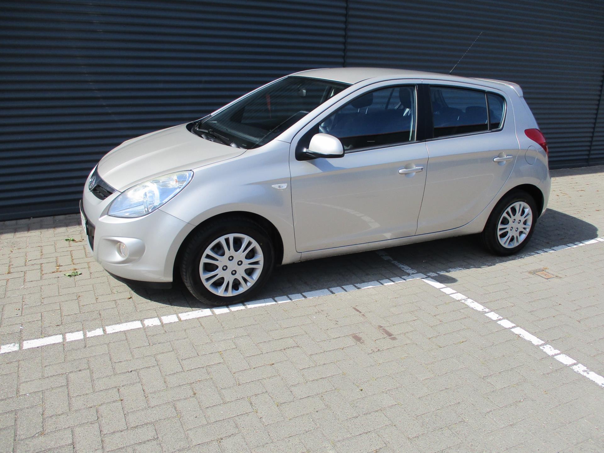 hyundai-i20-image6.jpg