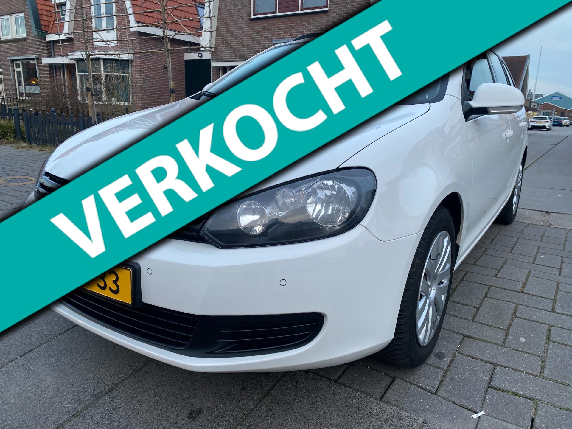 208298293/volkswagen-golf-image1.jpg