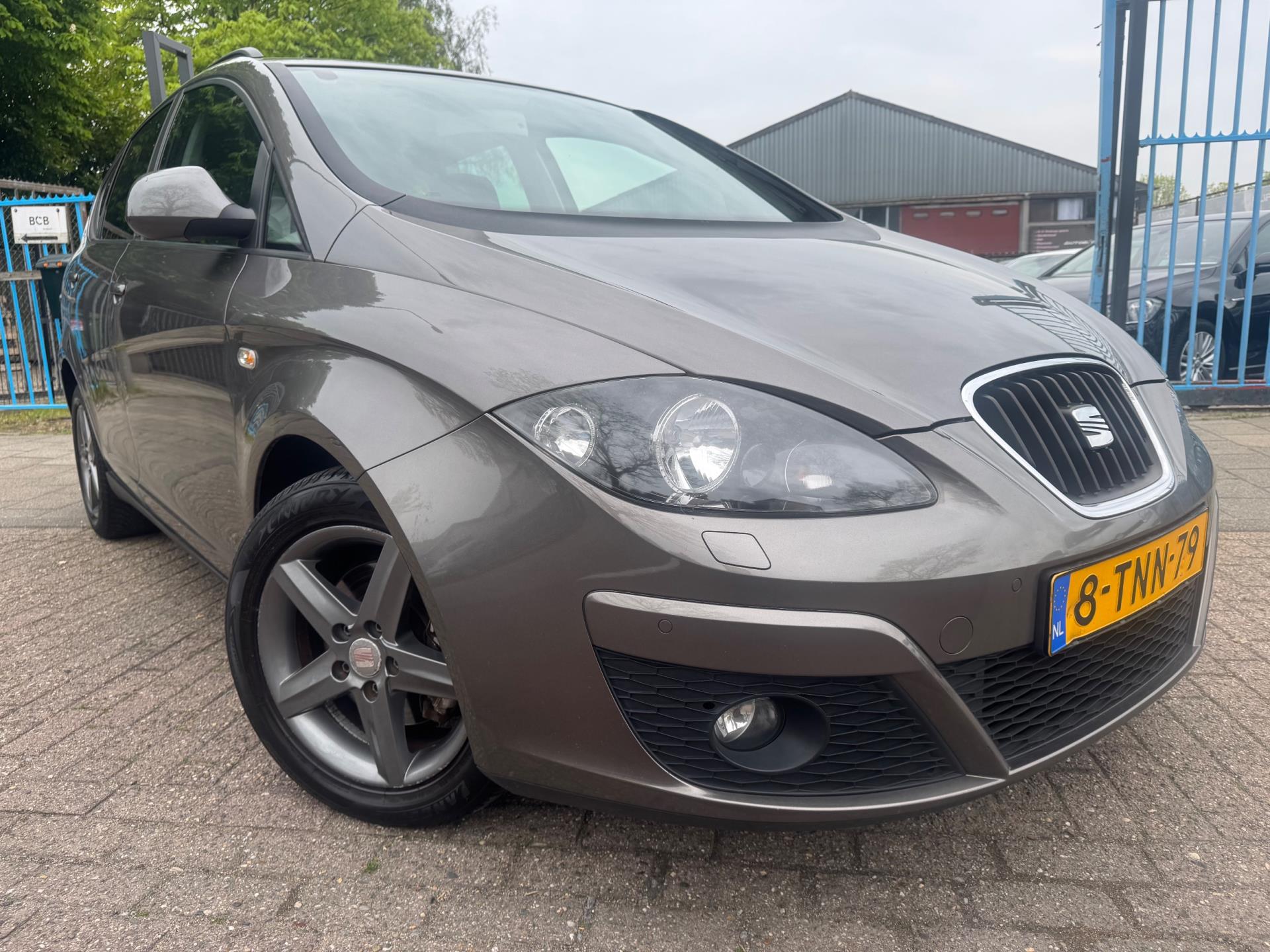 seat-altea-xl-image2.jpg