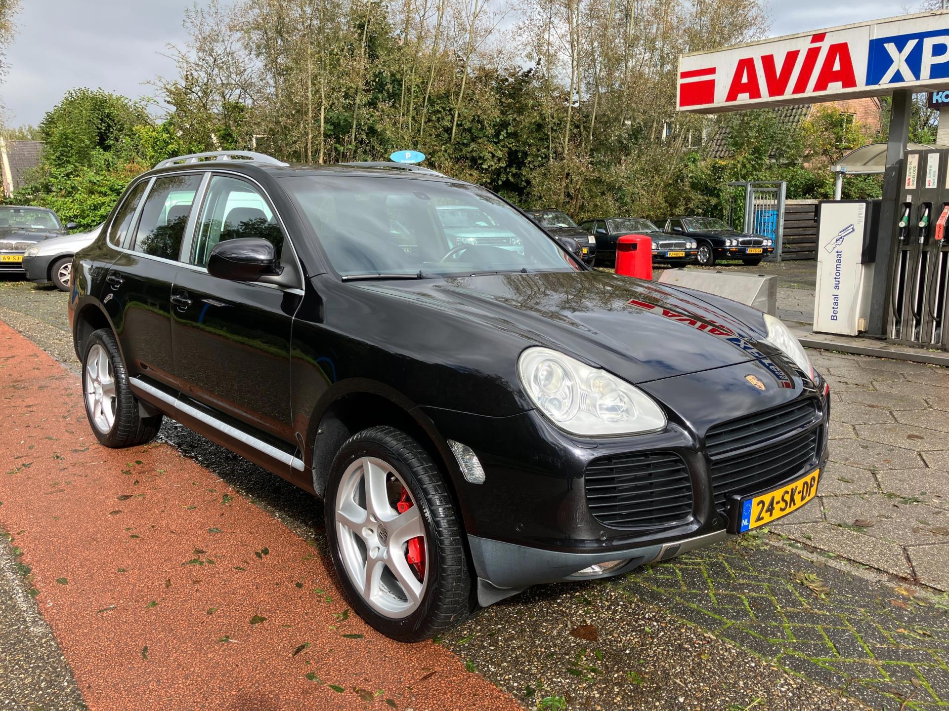 porsche-cayenne-image7.jpg