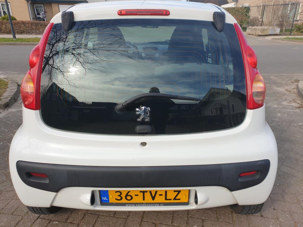 peugeot-107-image10.jpg