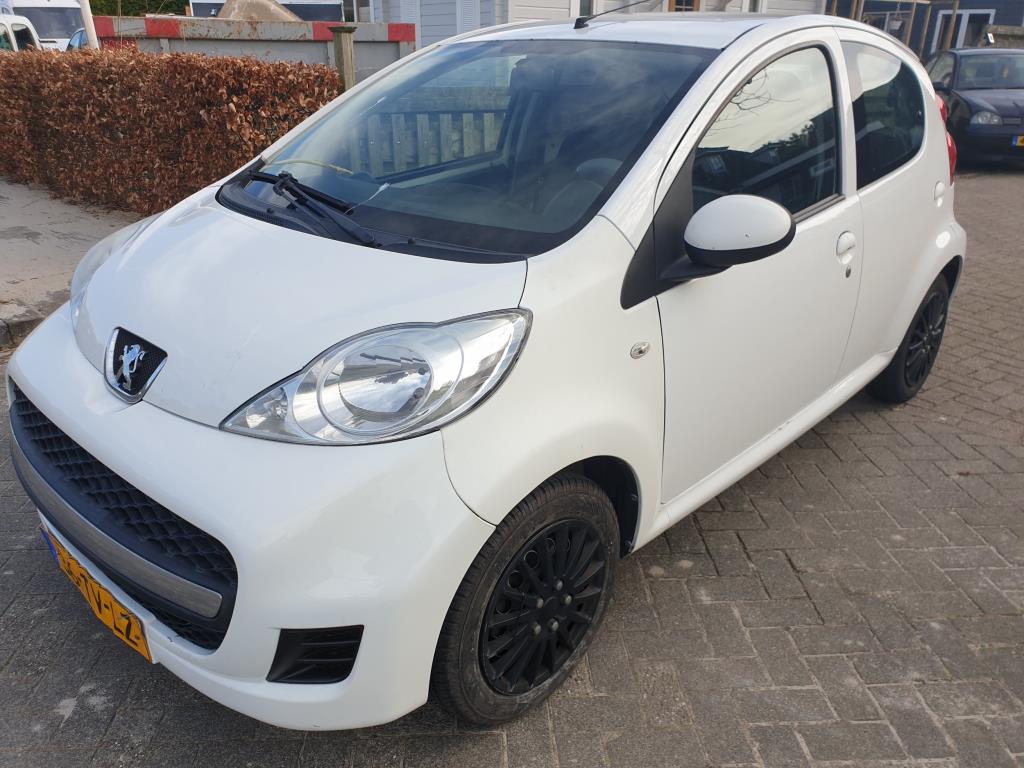 peugeot-107-image6.jpg