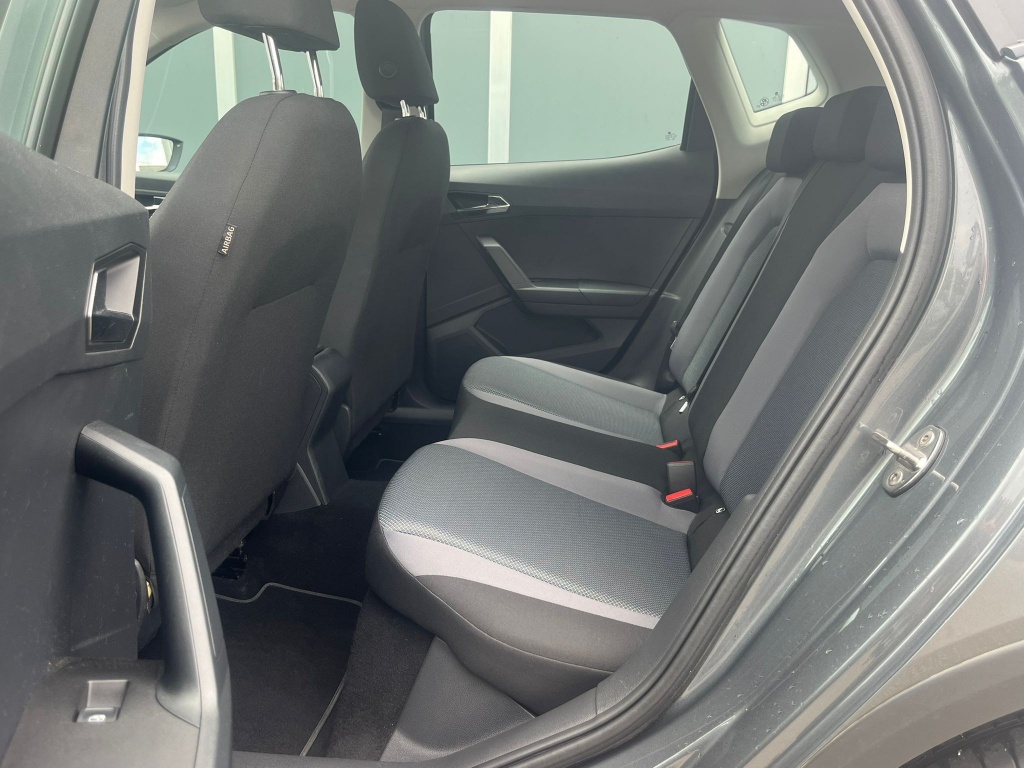 seat-arona-image6.jpg