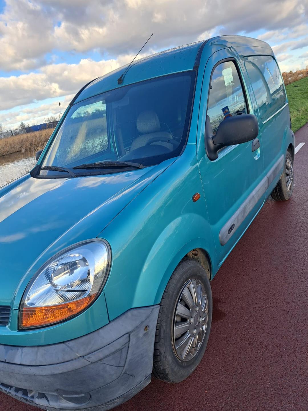 renault-kangoo-image8.jpg