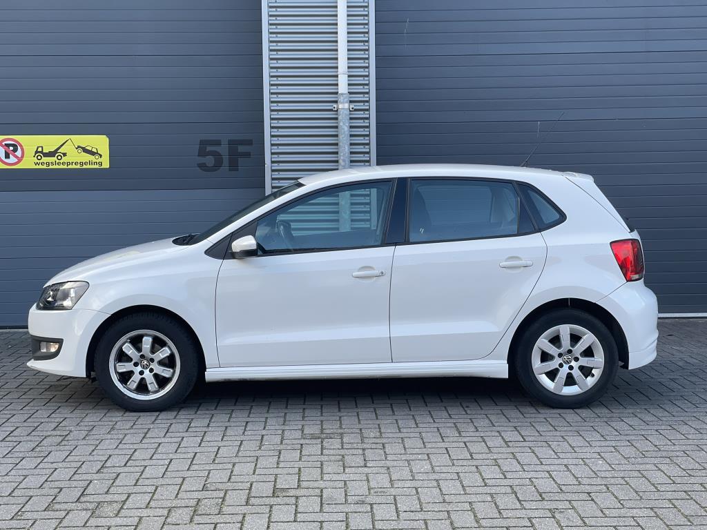 volkswagen-polo-image2.jpg