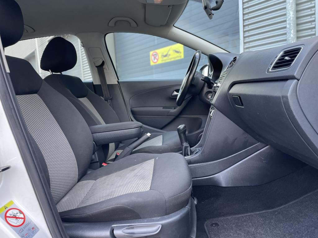 volkswagen-polo-image8.jpg