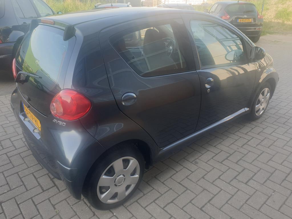 toyota-aygo-image4.jpg