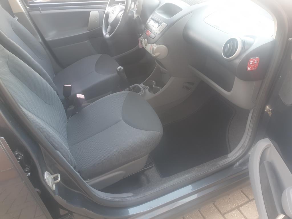 toyota-aygo-image5.jpg