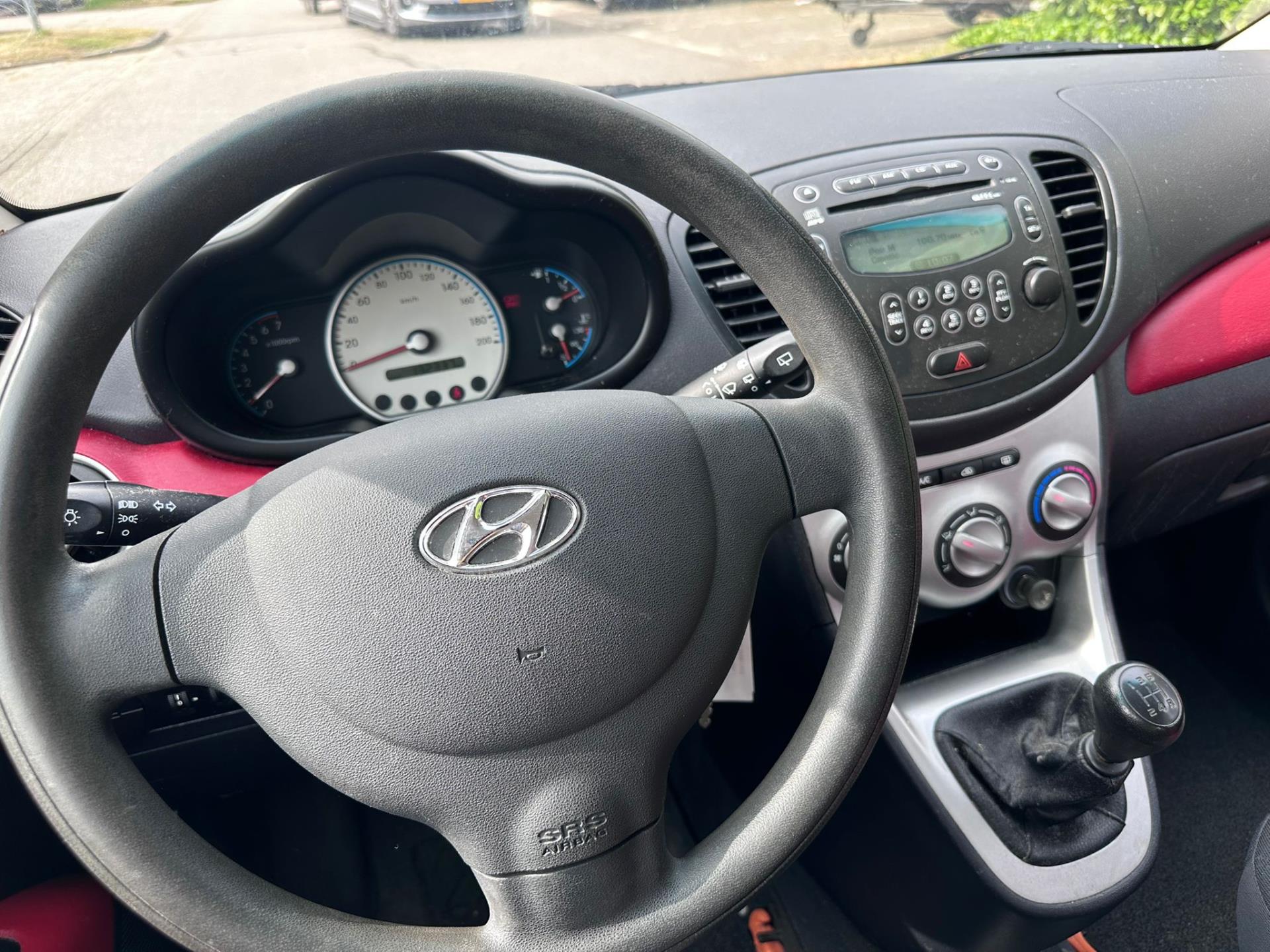 hyundai-i10-image6.jpg