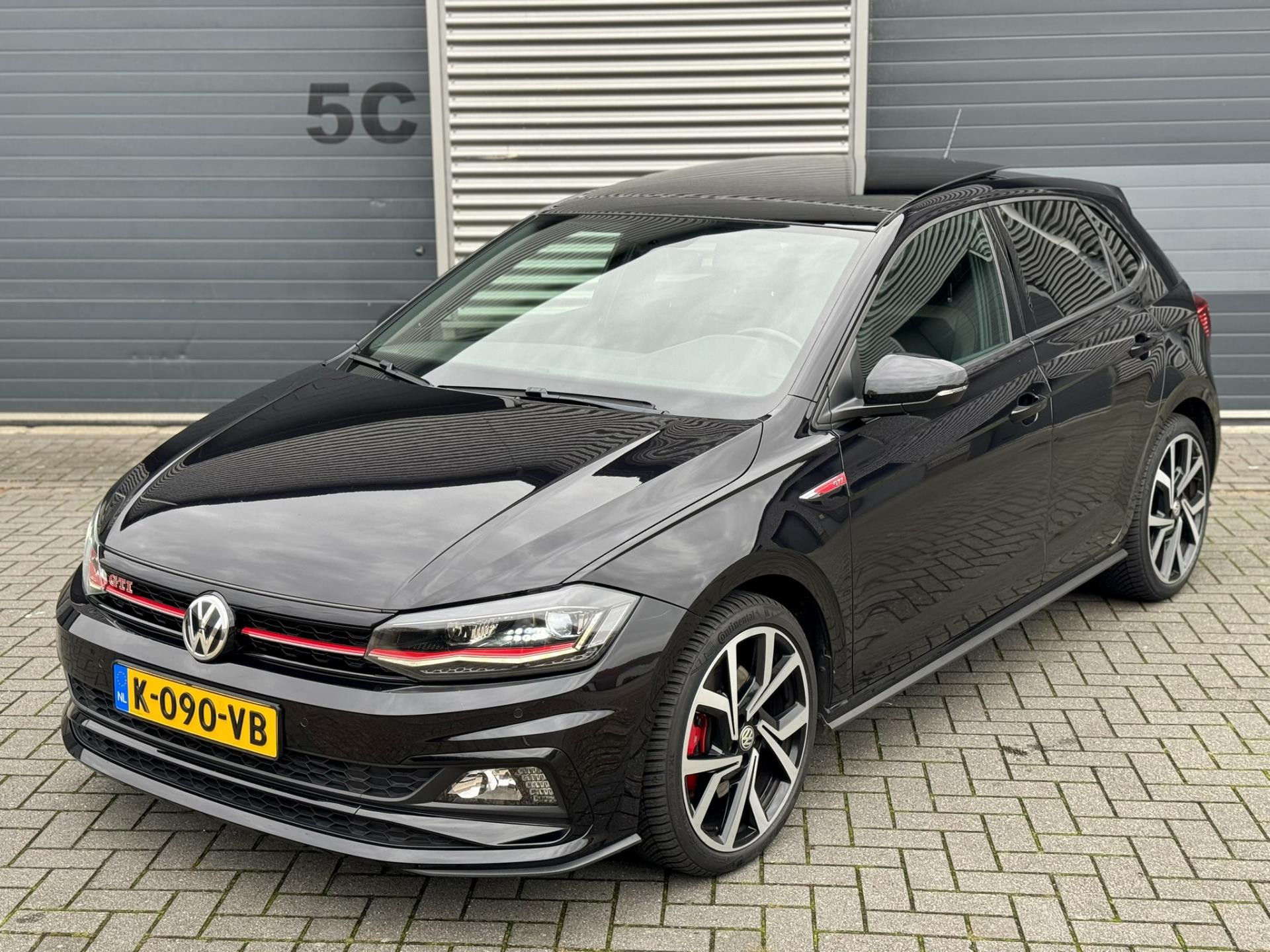volkswagen-polo-image8.jpg