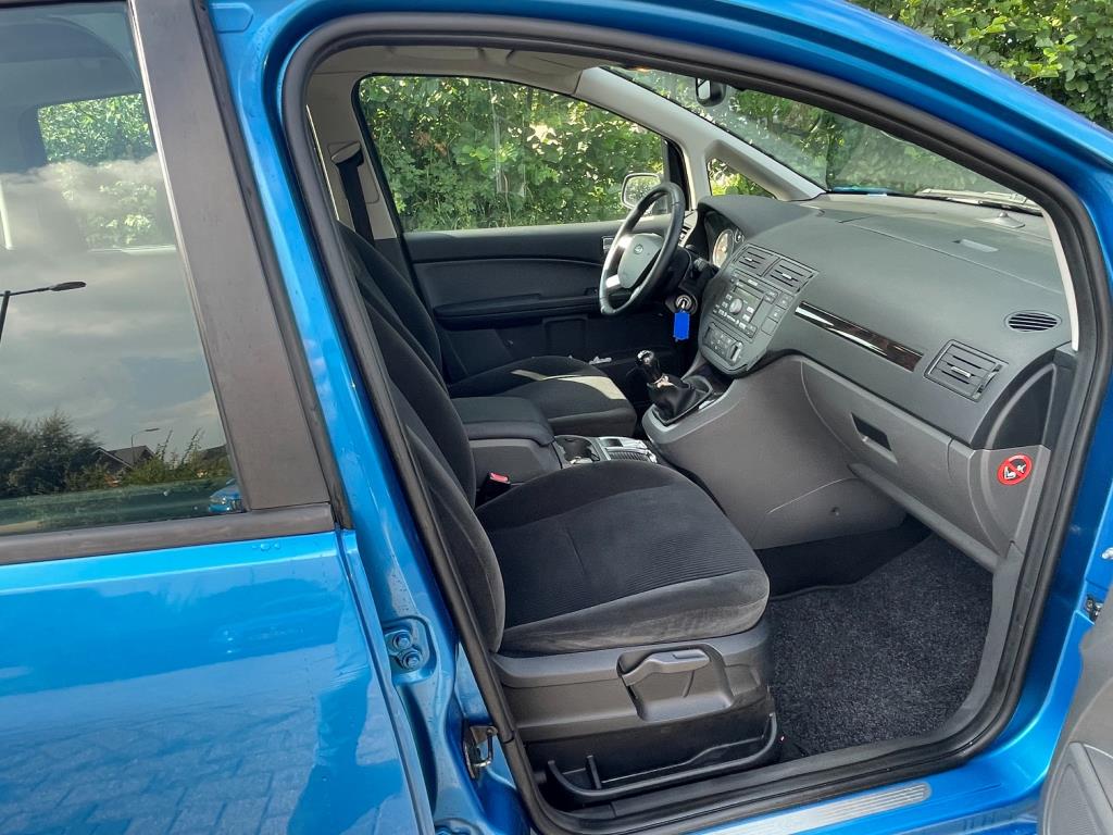 ford-focus-c-max-image8.jpg