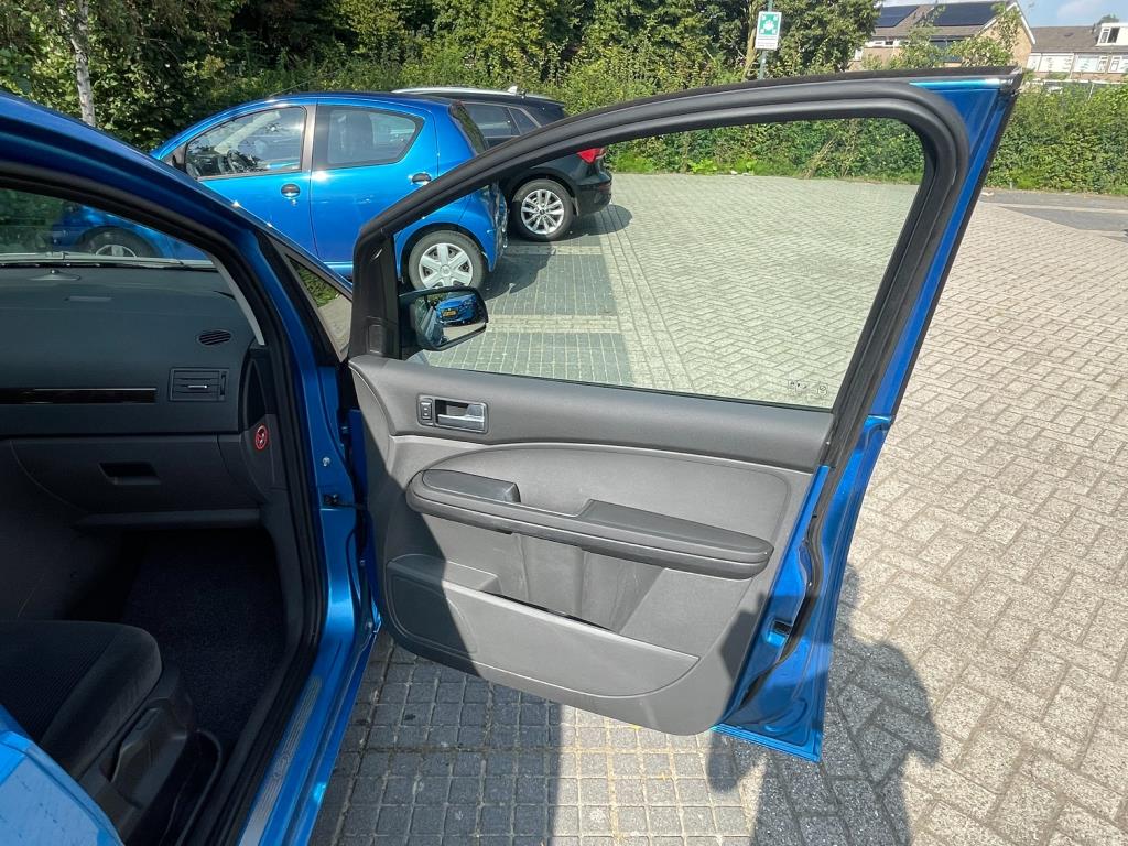 ford-focus-c-max-image9.jpg