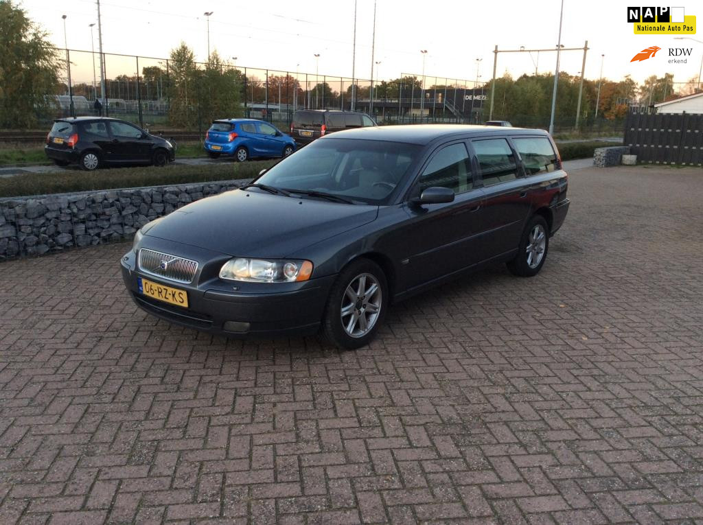 226820603/volvo-v70-image1.jpg