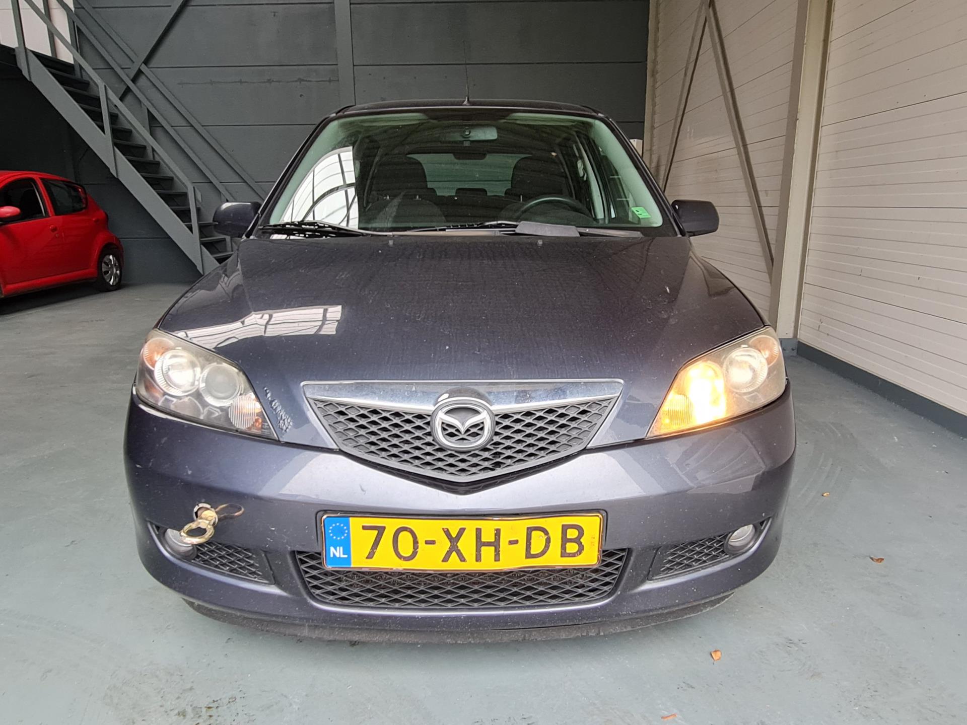 mazda-2-image2.jpg