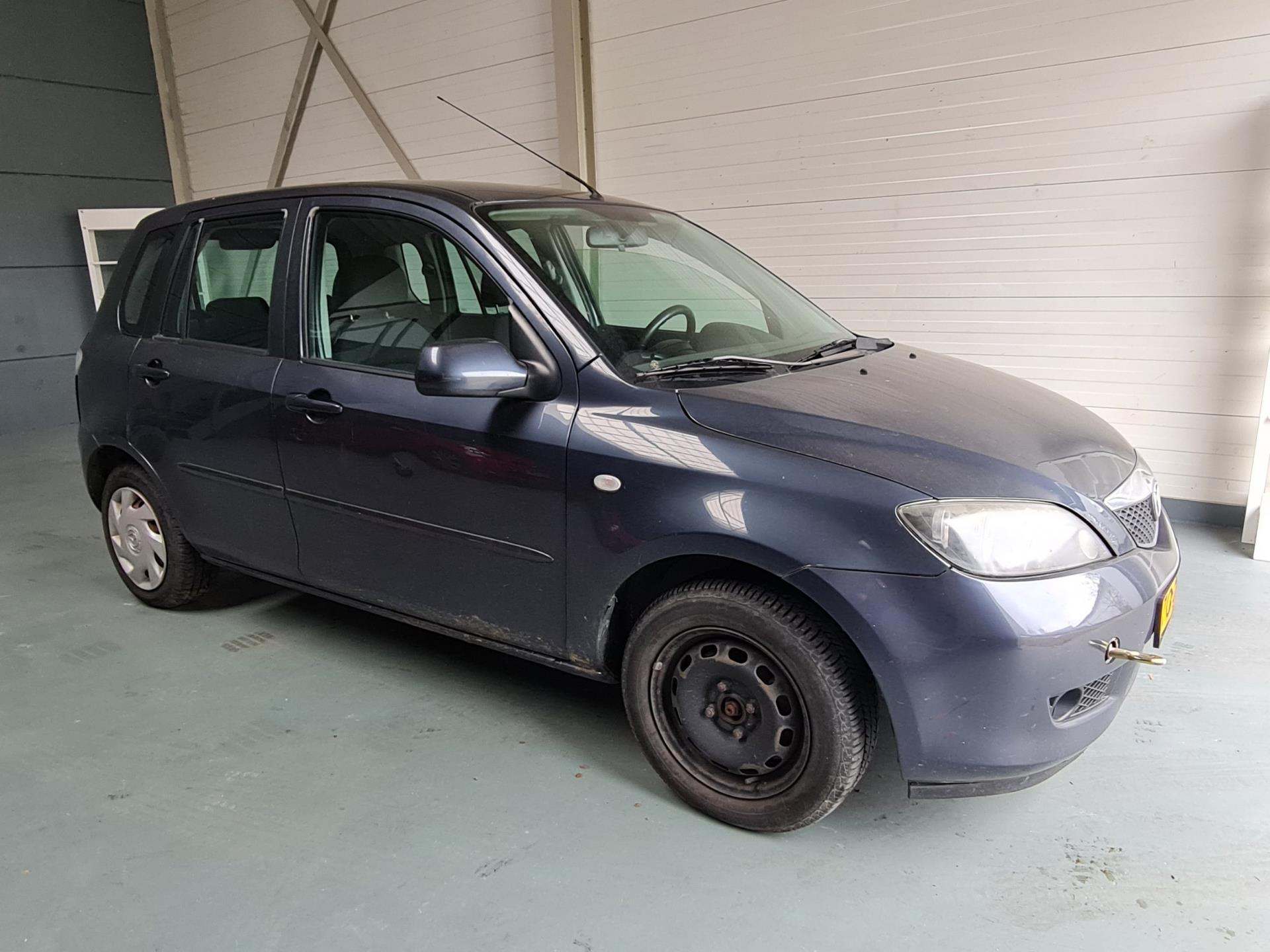 mazda-2-image3.jpg