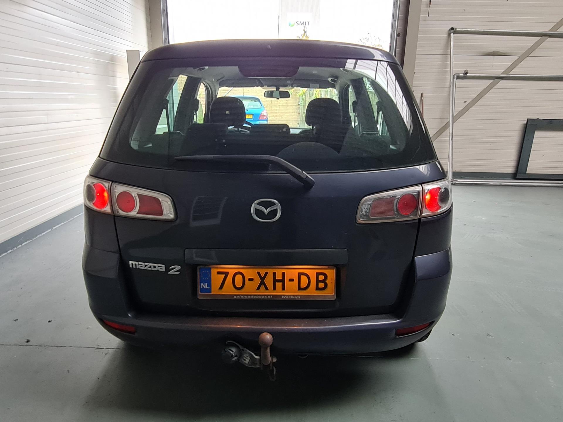 mazda-2-image6.jpg