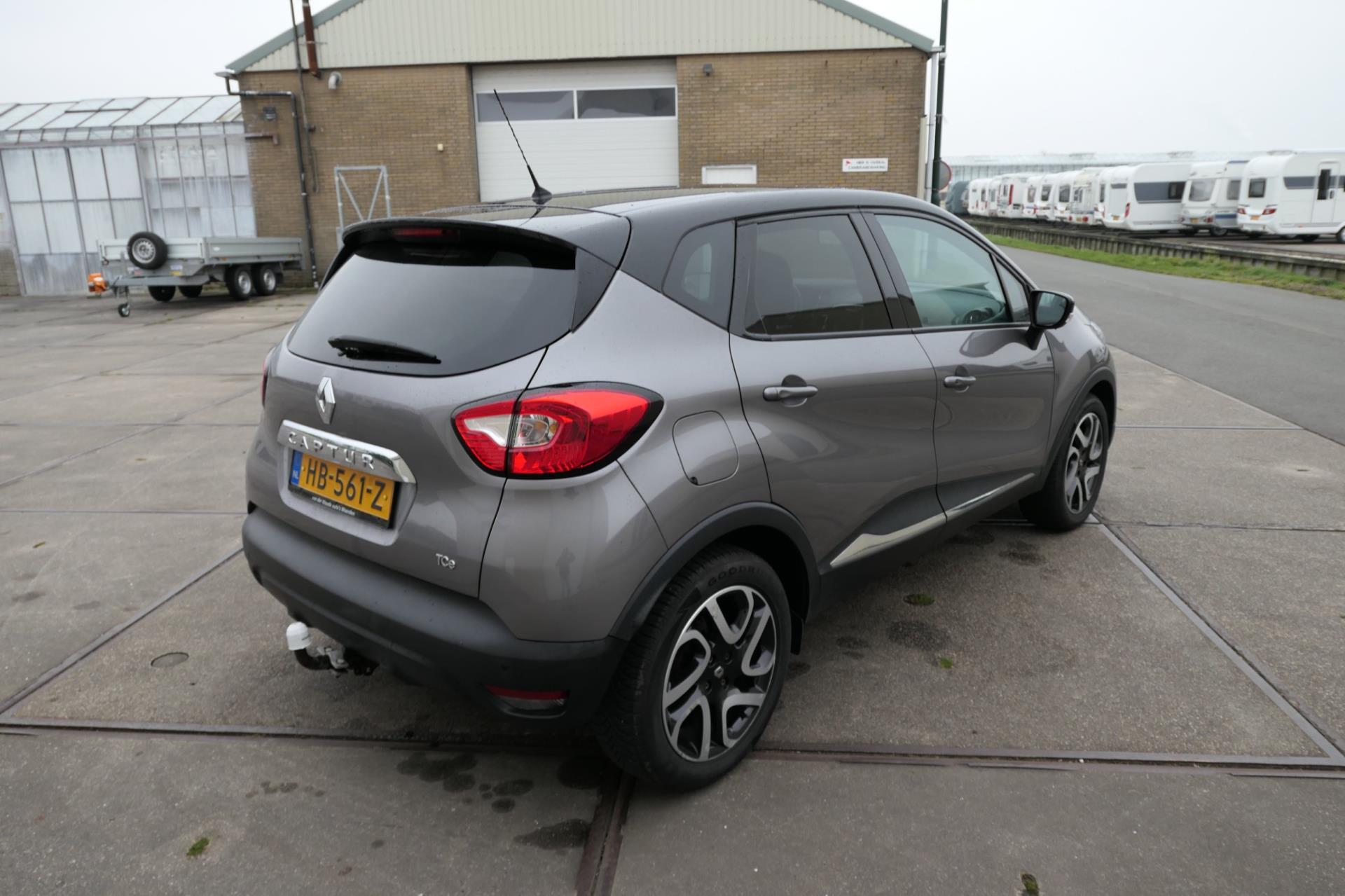 renault-captur-image3.jpg