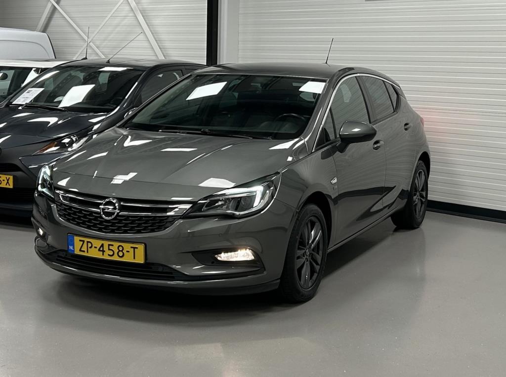 opel-astra-image5.jpg