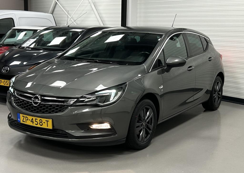 opel-astra-image6.jpg