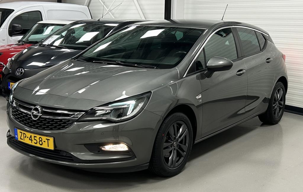 opel-astra-image7.jpg