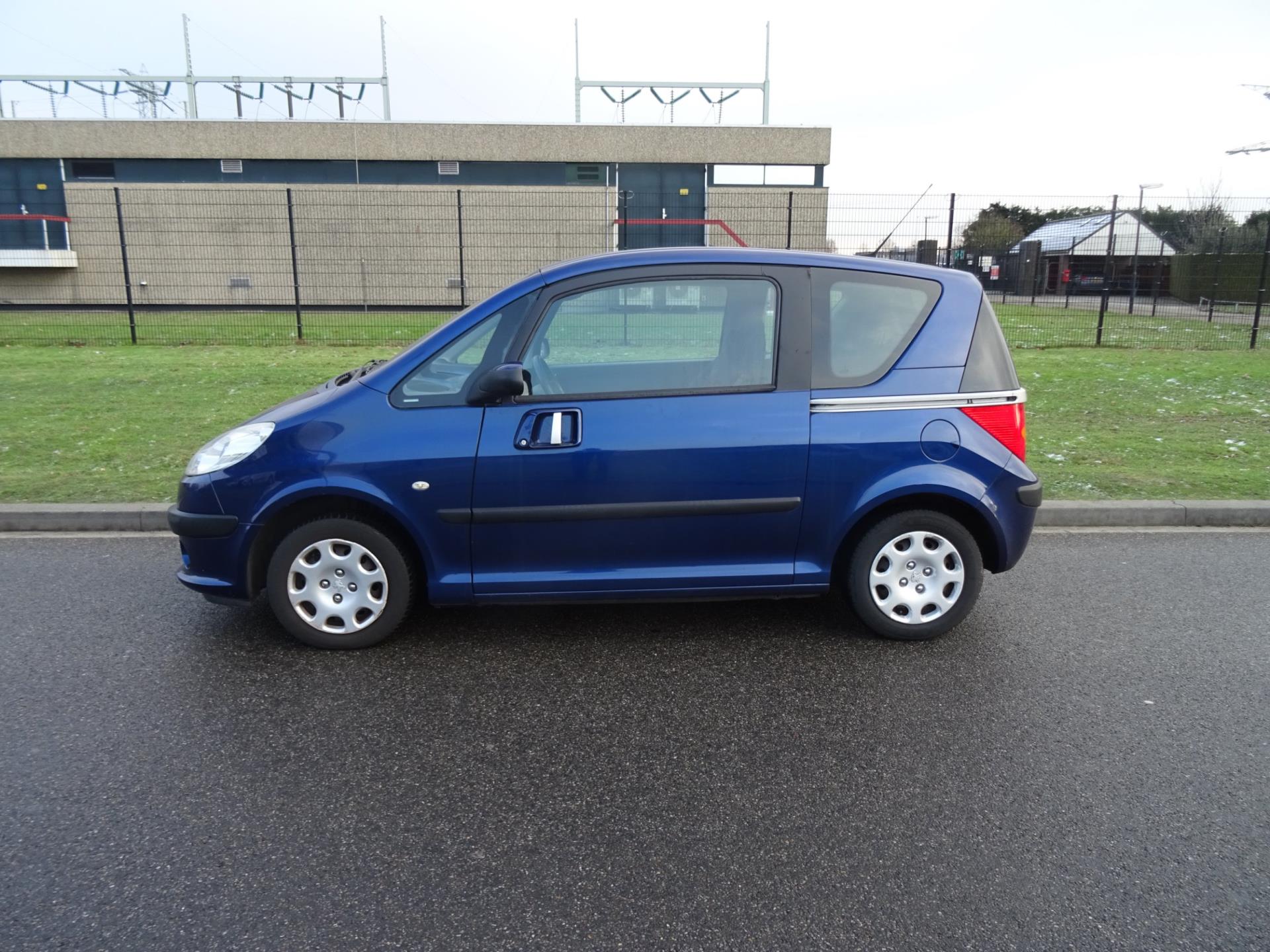 peugeot-1007-image2.jpg